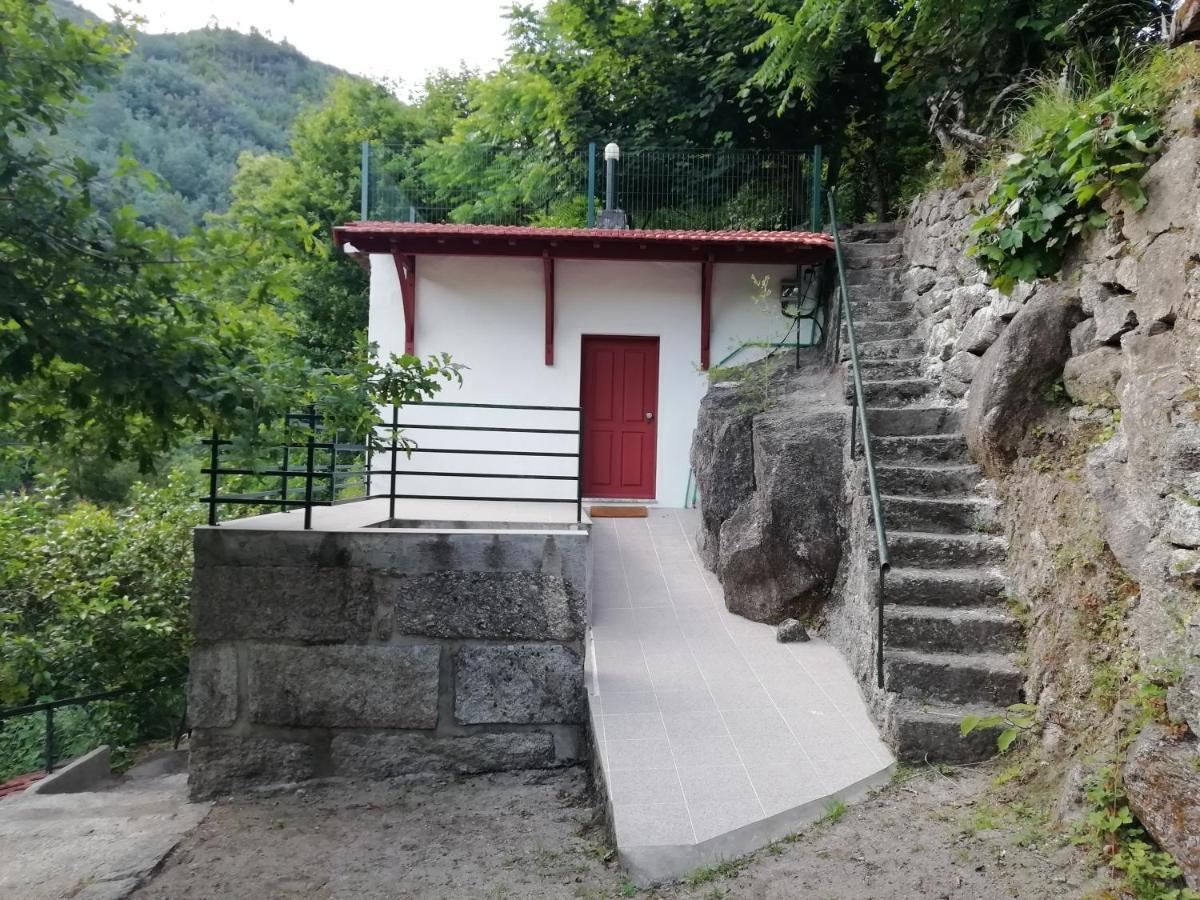 Hotel Campismo Rural Vale Dos Moinhos Geres Exteriér fotografie